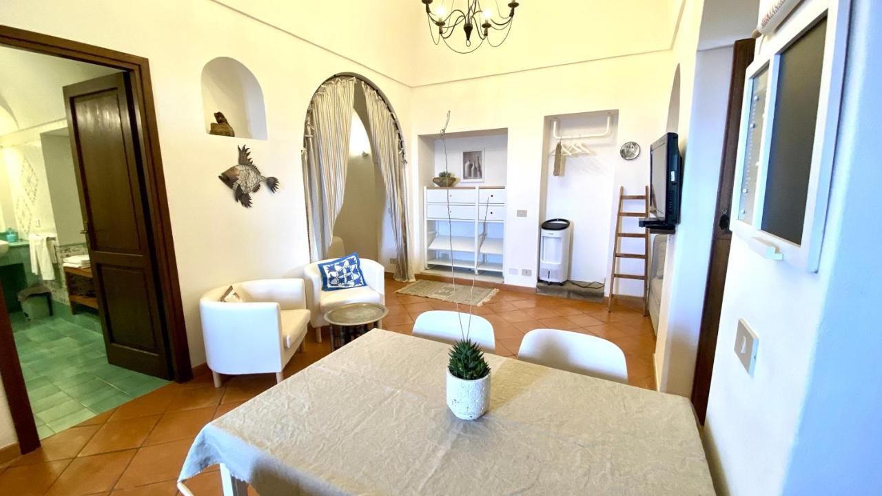 Tgi Dammusi Preziosi Apartamento Scauri  Exterior foto