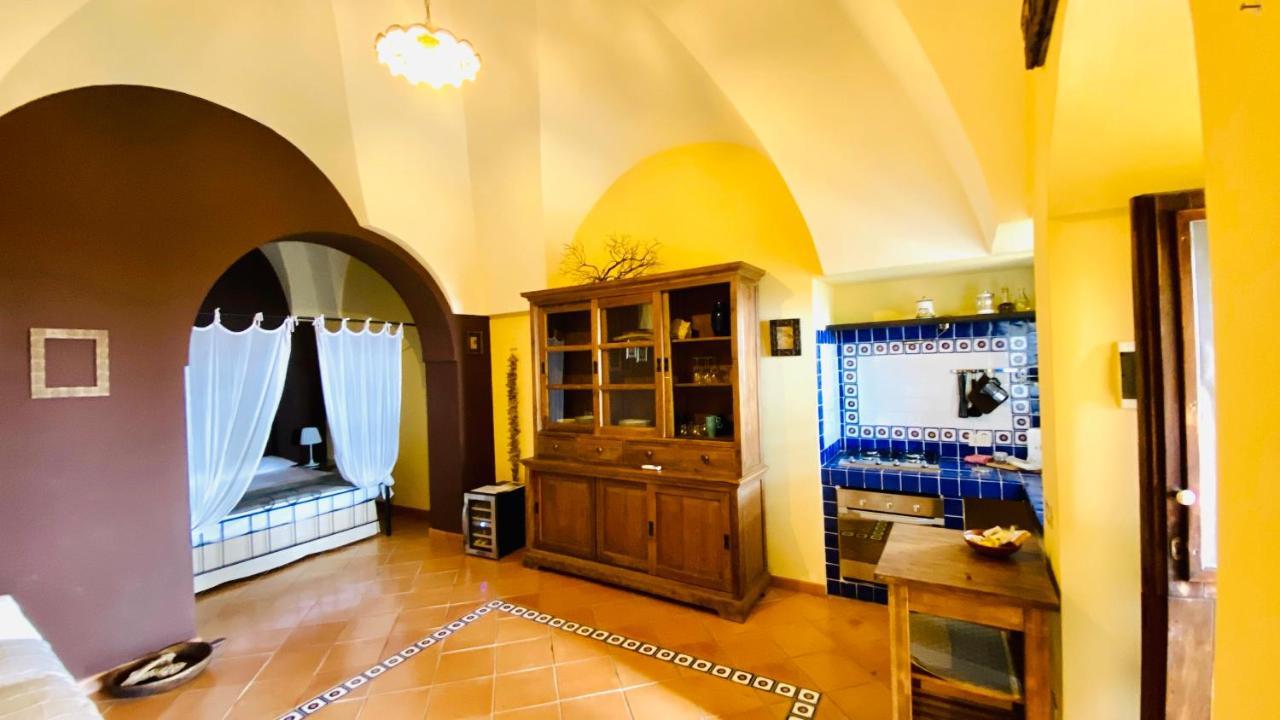 Tgi Dammusi Preziosi Apartamento Scauri  Exterior foto